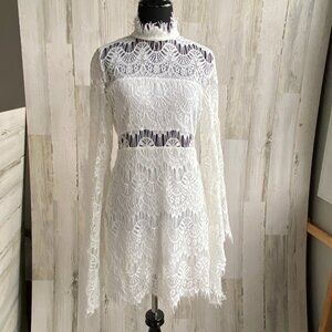 MINKPINK | Dresses | Minkpink Size Small Drama Queen Lace Dress Bell Sleeve  Waist Cutout Zipper | Poshmark